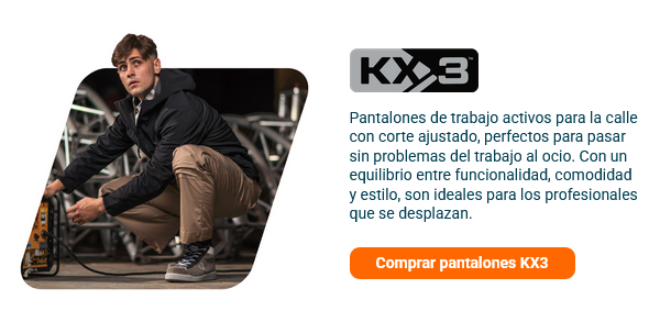 Breve introducción de la colección KX3 con una imagen que muestra a un trabajador con ropa de trabajo informal con pantalones beige, zapatillas y una chaqueta softshell negra. Él está trabajando en un escenario y su mano está sobre un tambor de cable. Se proporciona un enlace a la colección KX3.