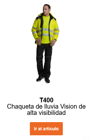 Imagen de un trabajador que lleva la chaqueta impermeable de alta visibilidad Vision T400 en amarillo y un pantalón negro. Incluye un enlace a la chaqueta.